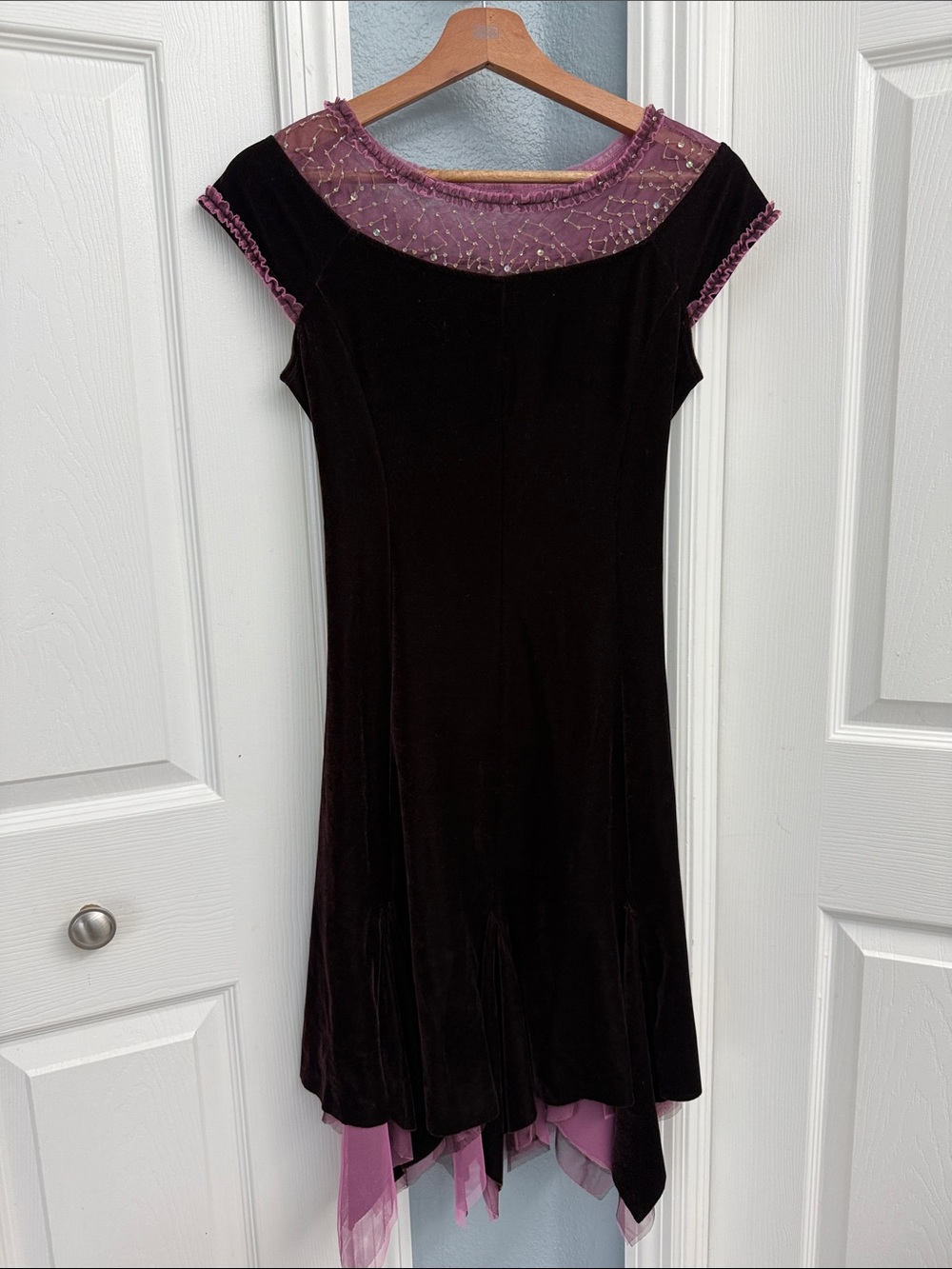 Biscotti Collezioni burgundy Velvet Dress size 16